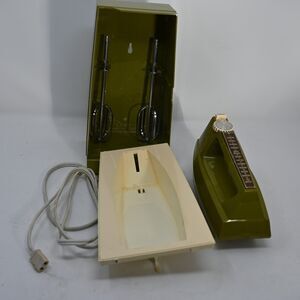 Vintage Sunbeam Mixmaster Hand Mixer Avocado Green Wall Mount Case Tested